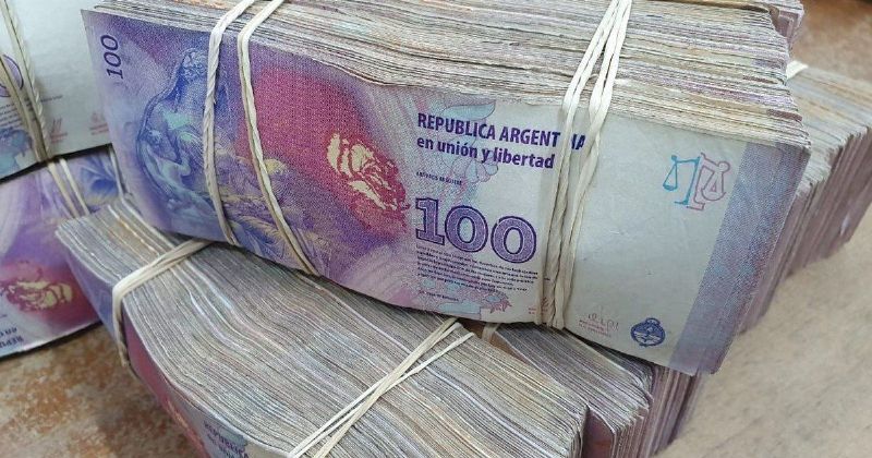 El Gobierno acordó con los gremios que el salario mínimo llegará a $33.000 para febrero del año que viene