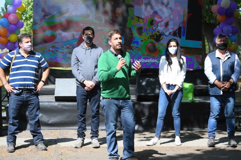 Con la presencia de Volnovich hubo anuncios en la fiesta de PAMI en La Trocha
