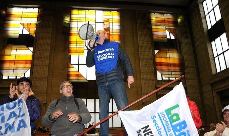La Bancaria solicitó la abolición de los turnos en los bancos