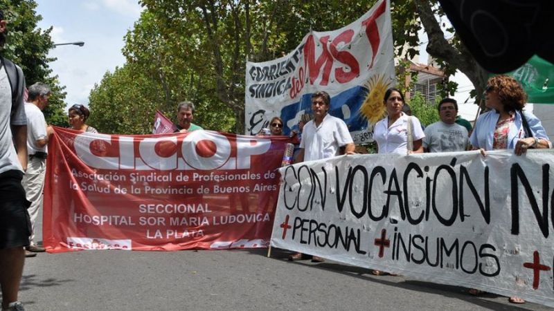 Carpa sanitaria: los profesionales de la salud bonaerense paran y se movilizan este viernes en La Plata