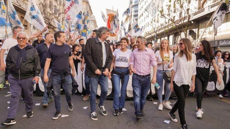 Alberto Fernández festeja la “victoria” en el día de la militancia