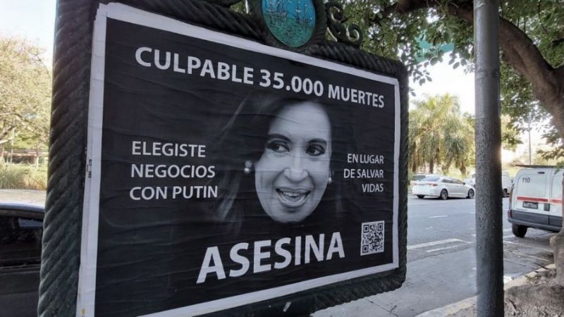 Allanaron la casa del supuesto autor de los afiches contra Cristina Kirchner
