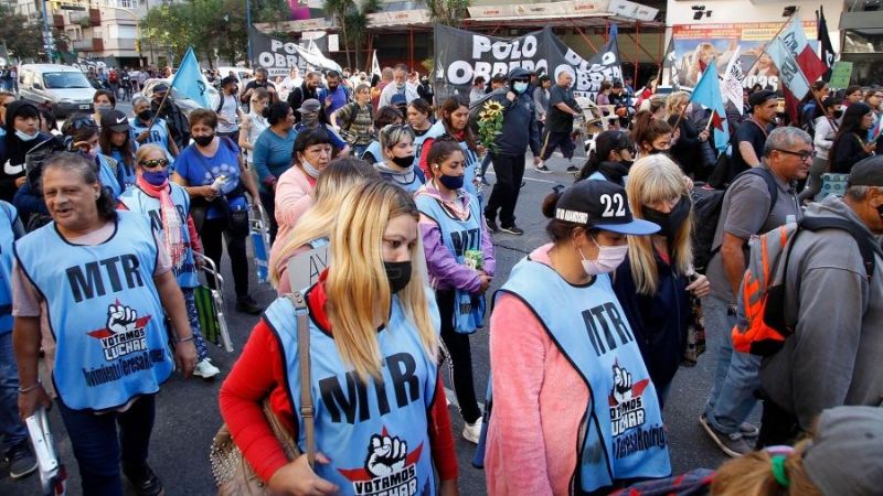 Llega a Plaza de Mayo la marcha federal piquetera contra la pobreza
