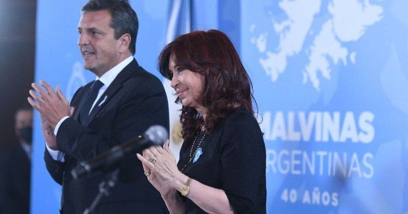 Cristina Kirchner y Sergio Massa habilitaron un aumento salarial del 69% para empleados del Congreso