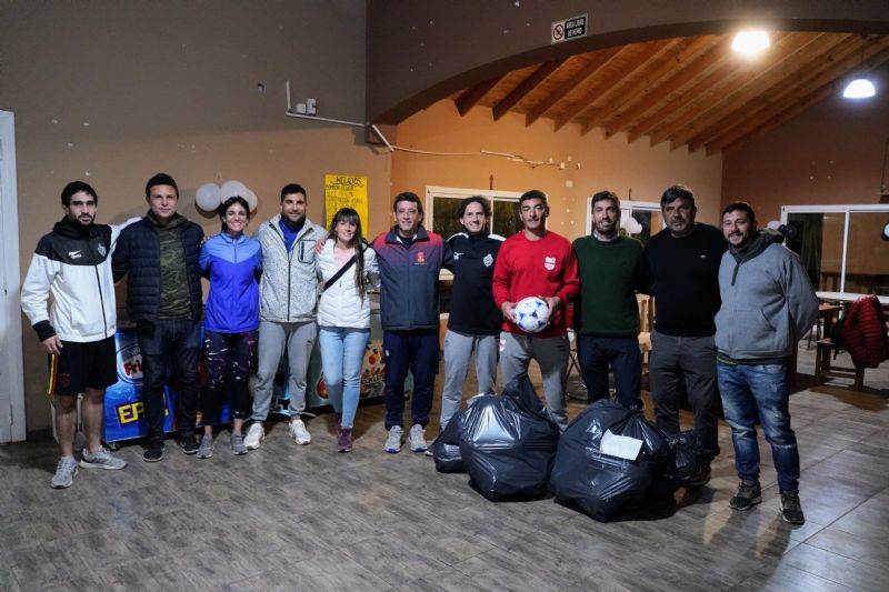 Más apoyo a clubes a través de la Dirección de Deportes