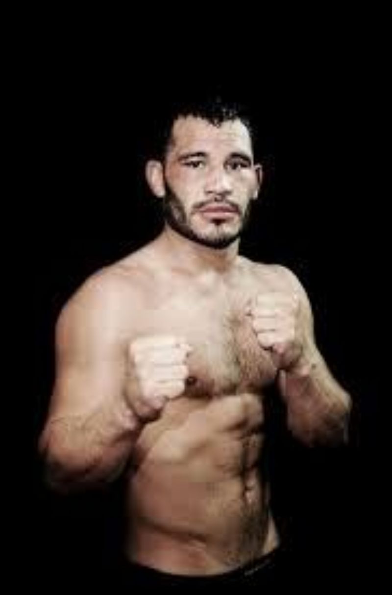 Yacaré Sequeira se medirá contra César Vélez a 6 round en San Pedro