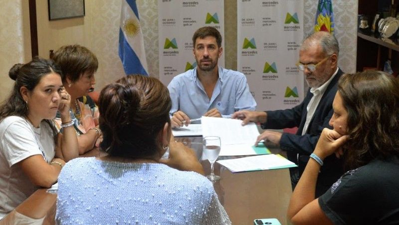 El municipio firmó un convenio con la Secretaría Nacional de Niñez para la instalación de 16 termotanques