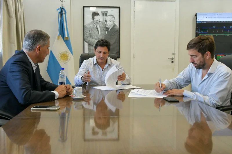 El municipio firmó varios convenios con Trenes Argentinos por Seguridad en la estación