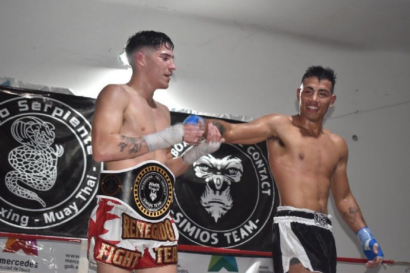 Torneo de kickboxing en el Martín Rodríguez