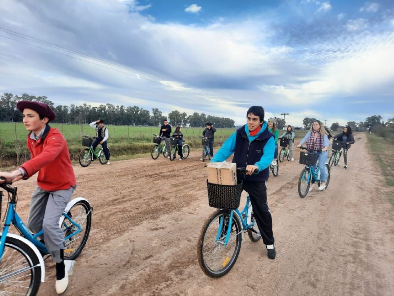 Promotores ambientales: alumnos del CEPT 4 bicicletearon hasta la Escuela 19