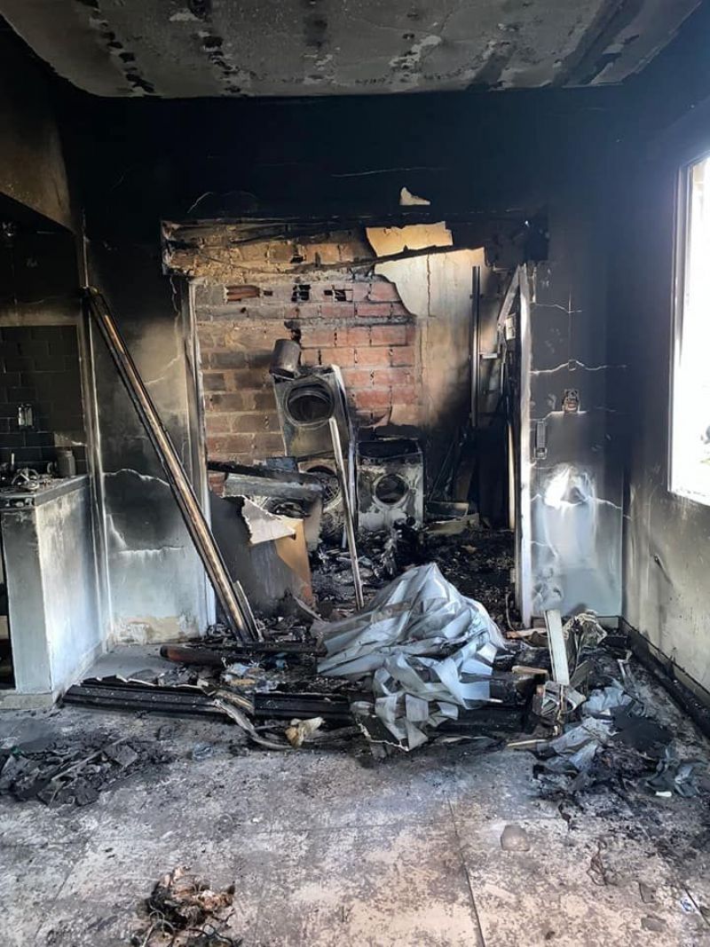 Solicitan colaboración a familia que perdió su casa por incendio