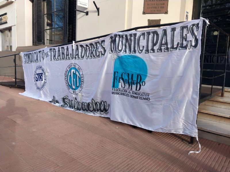 Suipacha: insólito conflicto entre gremios posterga la paritaria municipal