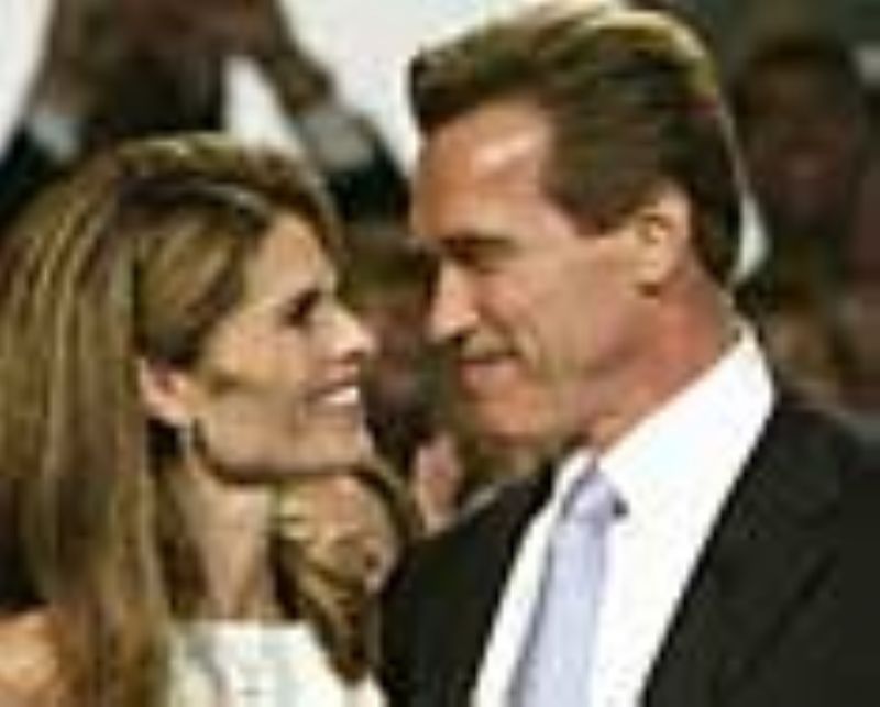 ARNOLD SCHWARZENEGGER ES EL GOBERNADOR ELECTO DE CALIFORNIA EN EEUU
