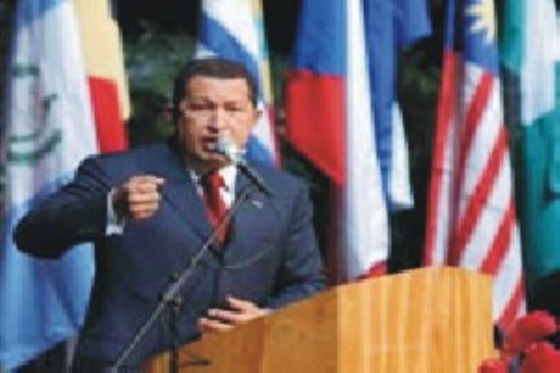 CHAVEZ DICE QUE POLITICAS DE EE.UU. CAUSARON CRISIS BOLIVIANA