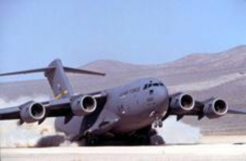 Llegaron a Mar del Plata aviones de EE.UU. con armas