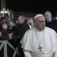 El Papa Francisco golpeó a una mujer luego de que le sujetaran la mano por sorpresa