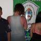 Enterraron a su hija de 2 años en la arena para meterse al mar: Sufrió insolación y hambre