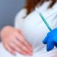Embarazadas con enfermedades preexistentes pueden vacunarse contra el coronavirus