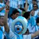Vuelve el público a las canchas en el partido entre Argentina y Bolivia