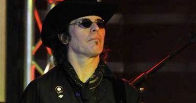 Nace Jon Brant