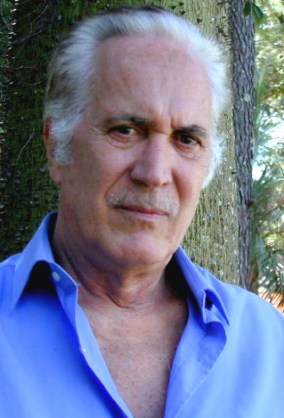 Nace Federico Luppi