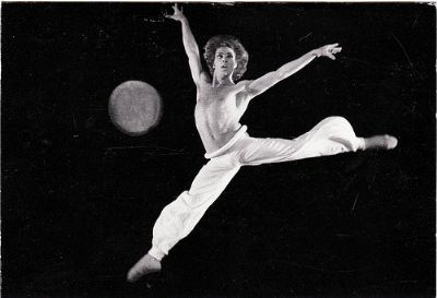 Nace Jorge Donn